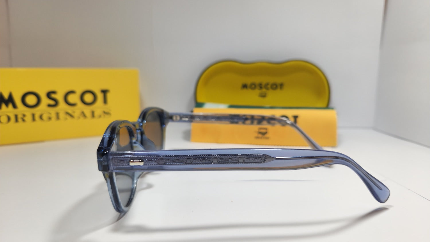 🕶️ MOSCOT Classic Sunglasses – Transparent Blue Edition