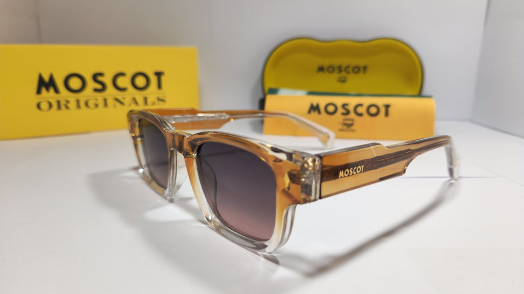 🕶️ MOSCOT Classic Sunglasses – Black Tortoise Edition
